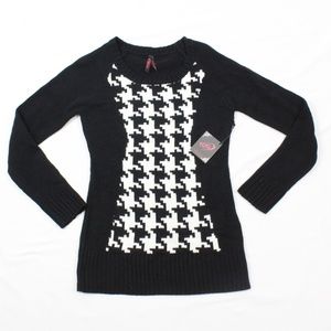 SOLD! - NEW Yoki Abstract Tunic Women's Cable Knit